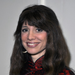 Author Catherine Asaro