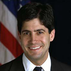 Author Kevin Warsh
