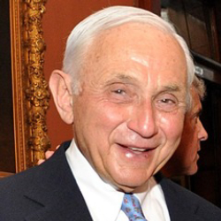 Author Les Wexner