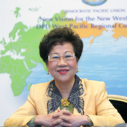 Author Annette Lu
