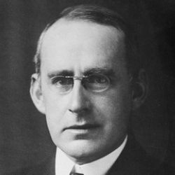 Author Arthur Eddington