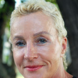 Author Barbara Warren