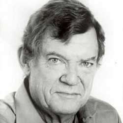 Author Robert Hughes